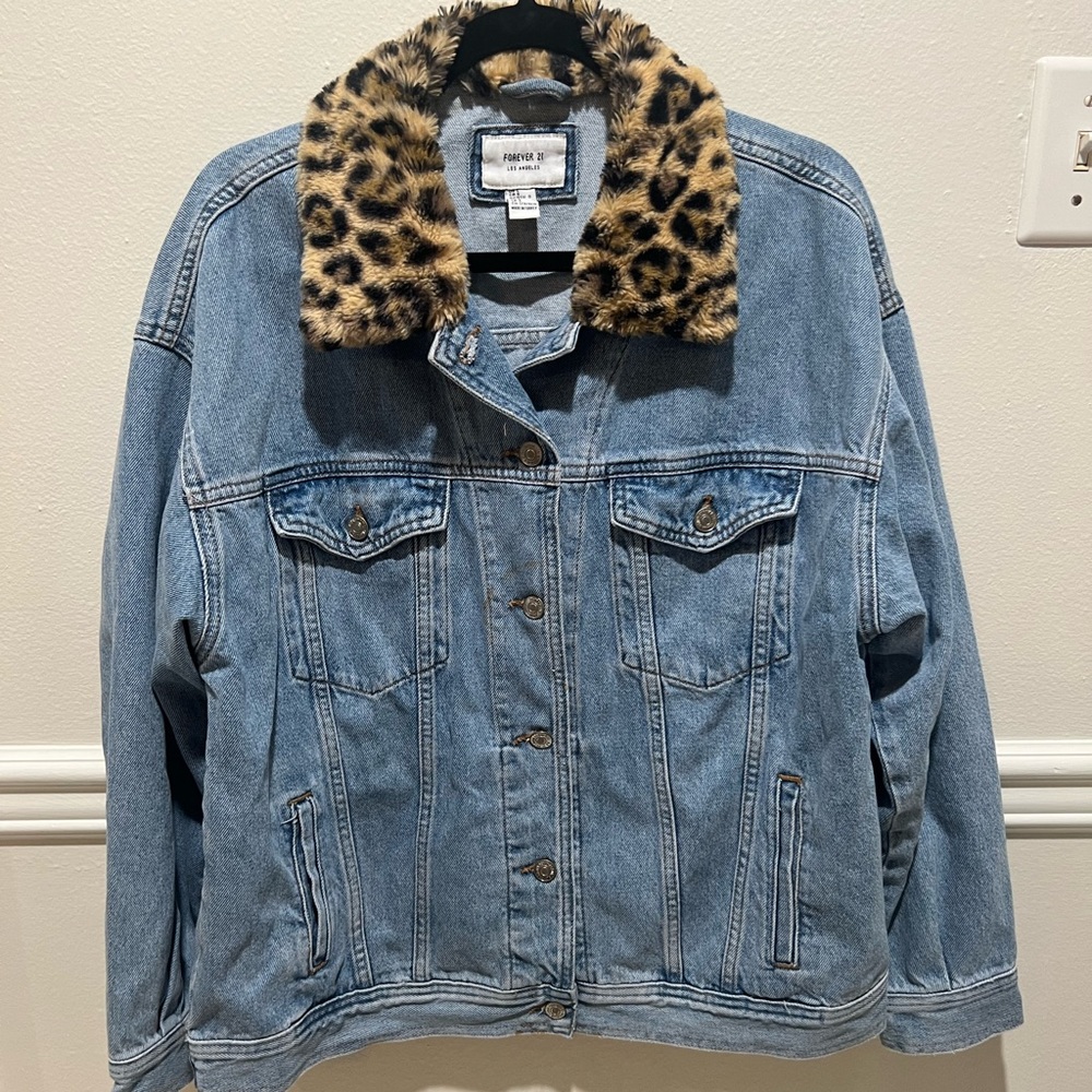 Denim Jacket w/ Faux Cheetah Collar